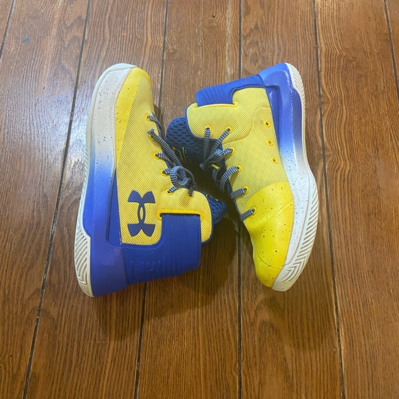 Steph Curry Under Armour Wardell Sneakers - Picture 5 of 10